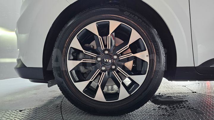 Kia Carnival 2021 — 5