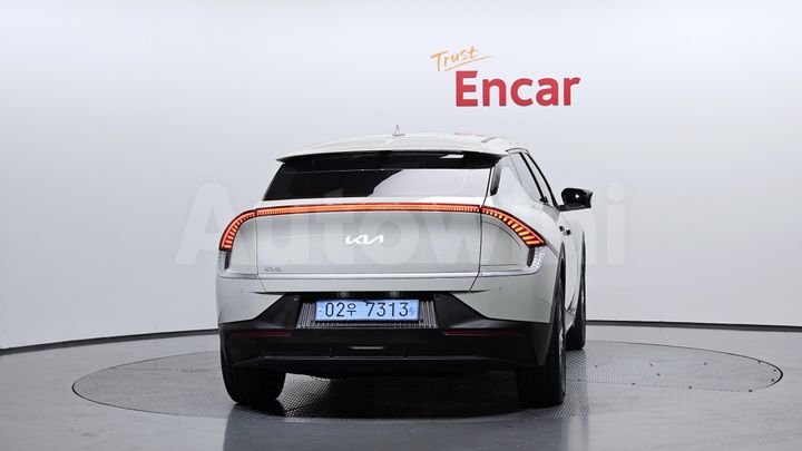 Kia EV6 2022 — 4