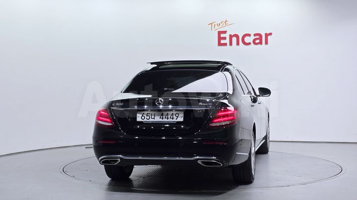 Mercedes Benz E Class 2019 — 4