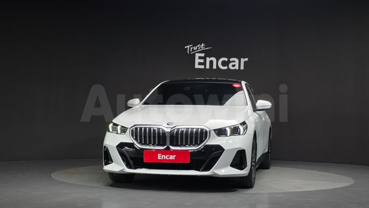 BMW 5 Series 2025 — 3