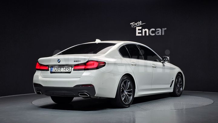 BMW 5 Series 2023 — 2