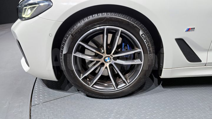 BMW 5 Series 2023 — 5