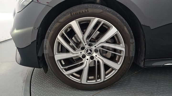 Mercedes Benz E Class 2024 — 4