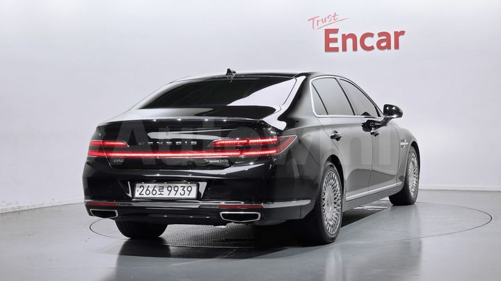 Genesis G90 2019 — 2