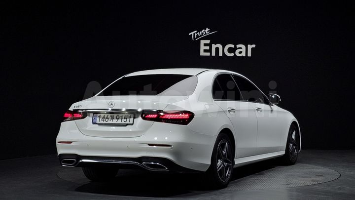 Mercedes Benz E Class 2023 — 2