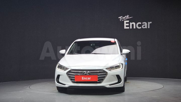 Hyundai Avante 2017 — 3