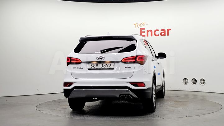 Hyundai SantaFe 2017 — 4