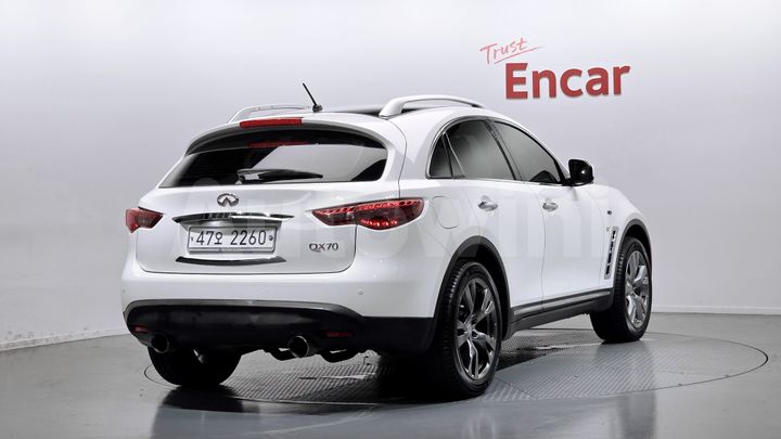 Infiniti QX