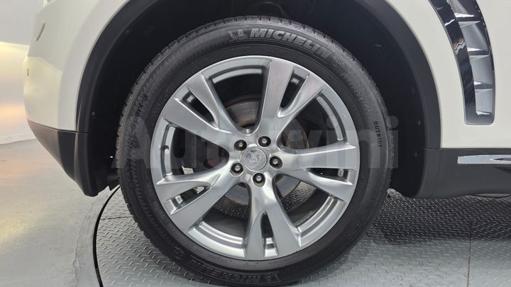 Infiniti QX