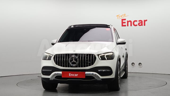 Mercedes Benz GLE Class 2023 — 3