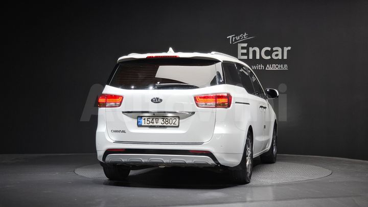 Kia Carnival 2017 — 4