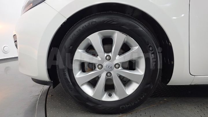 Kia Pride 2014 — 5