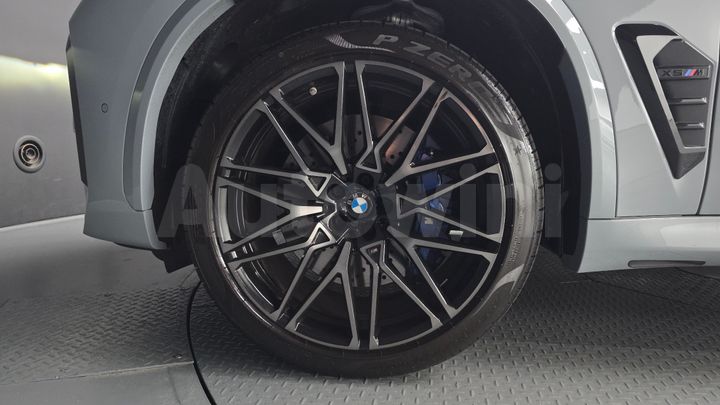 BMW X5M