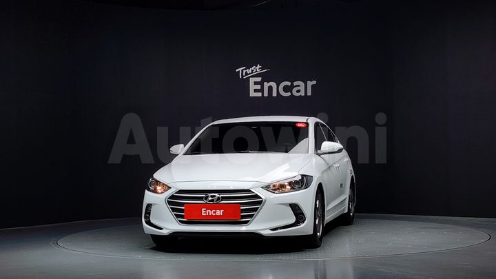 Hyundai Avante 2017 — 3
