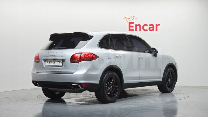 Porsche Cayenne 2011 — 2