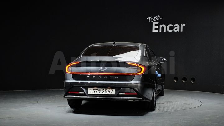 Hyundai Sonata 2022 — 4