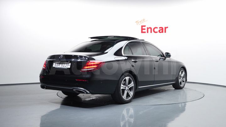 Mercedes Benz E Class 2017 — 2