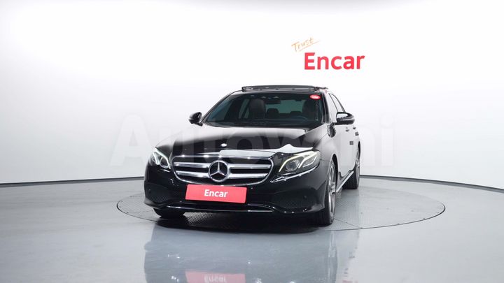 Mercedes Benz E Class 2017 — 3