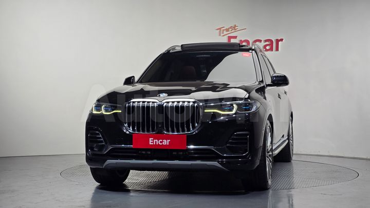 BMW X7 2021 — 3