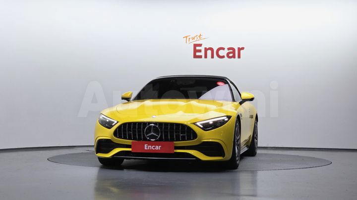 Mercedes Benz SL Class 2025 — 3