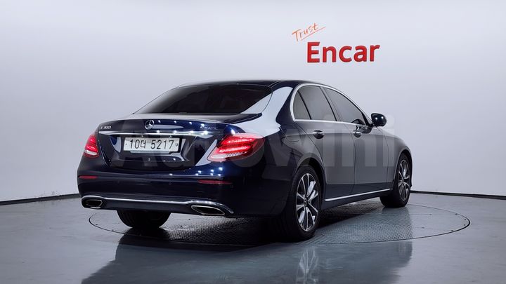 Mercedes Benz E Class 2019 — 2