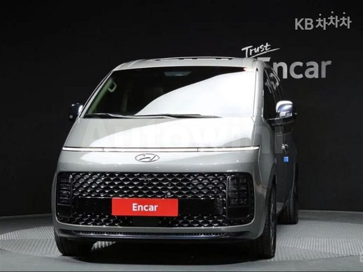 Hyundai Staria 2022 — 3