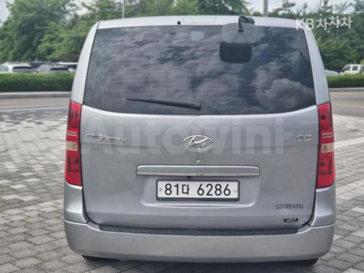 Hyundai Starex 2012 — 4