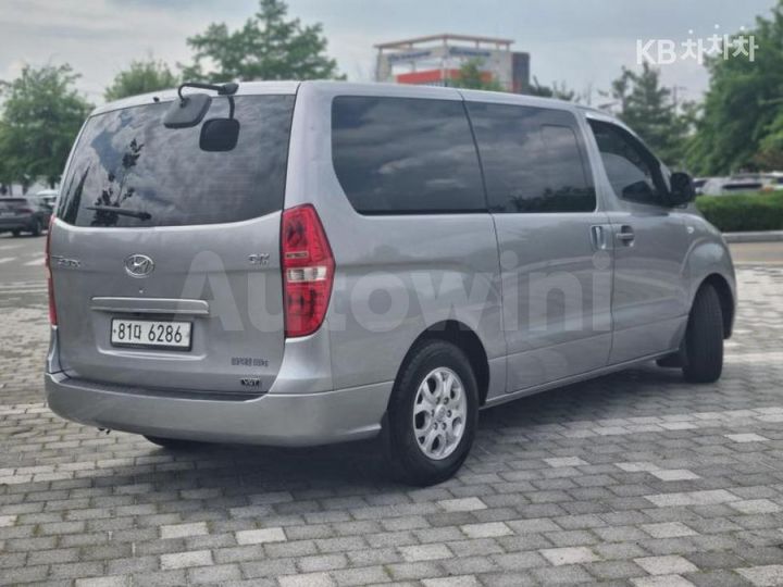 Hyundai Starex 2012 — 5
