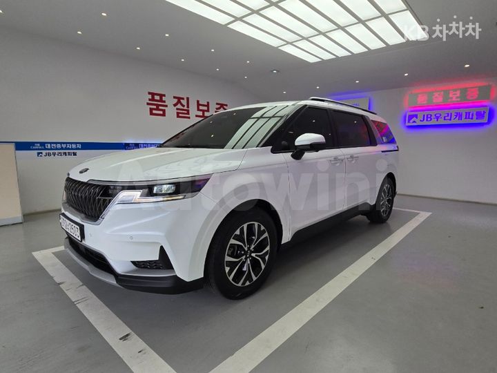Kia Carnival 2021 — 2