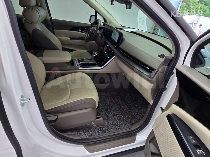 Kia Carnival 2021 — 4