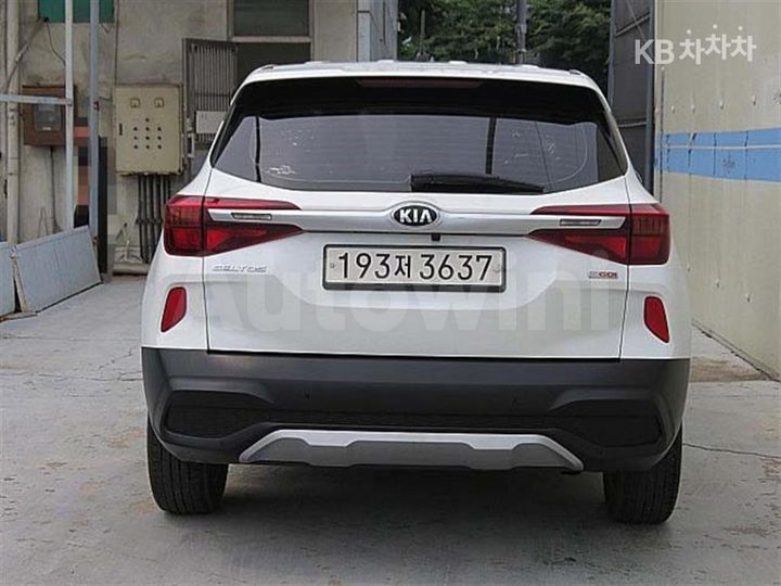 Kia Seltos 2021 — 3