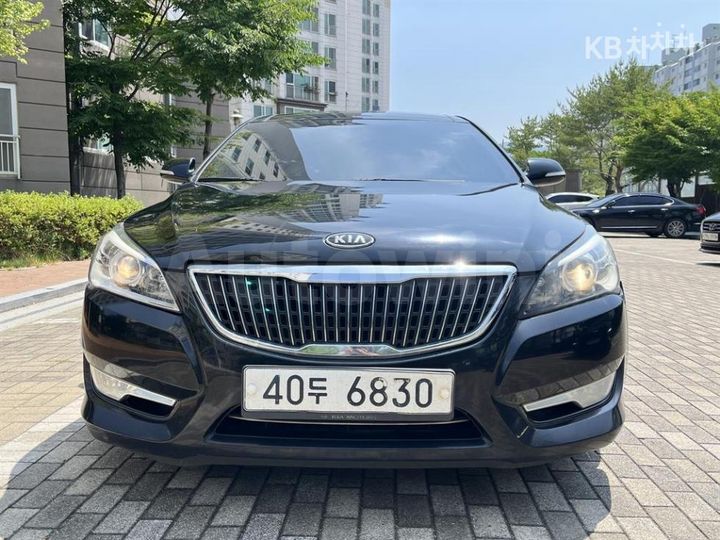 Kia K7 2011 — 2