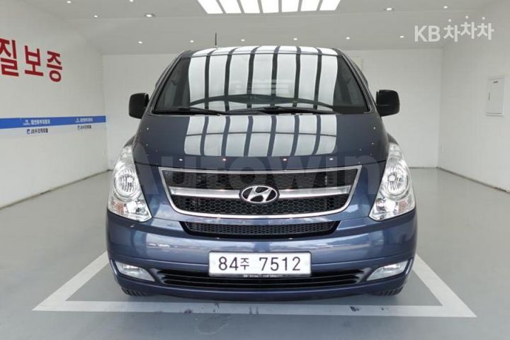 Hyundai Starex 2012 — 2