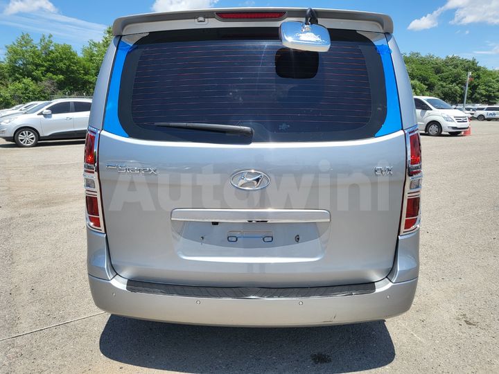 Hyundai Starex 2016 — 4