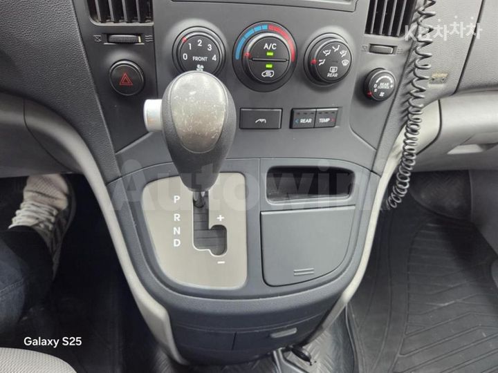 Hyundai Starex 2012 — 4