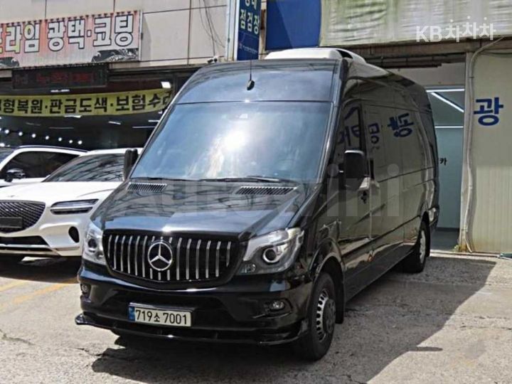 Mercedes Benz Sprinter