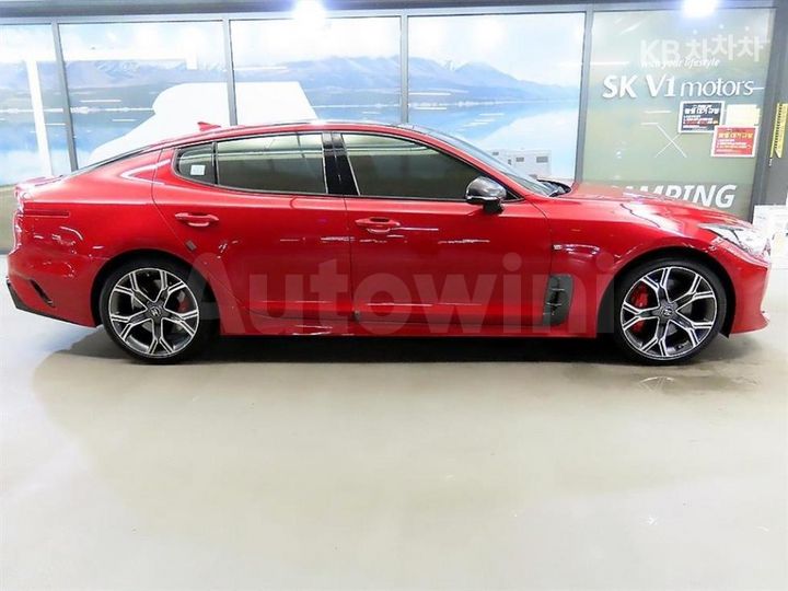 Kia Stinger 2020 — 3