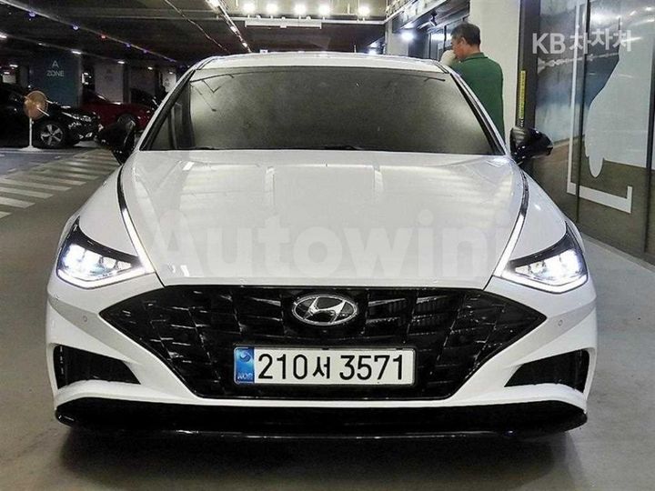 Hyundai Sonata 2023 — 2