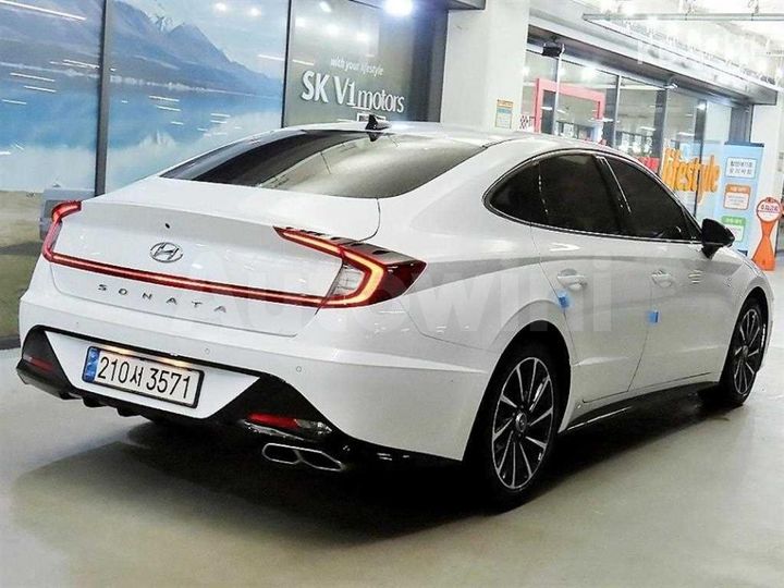 Hyundai Sonata 2023 — 4
