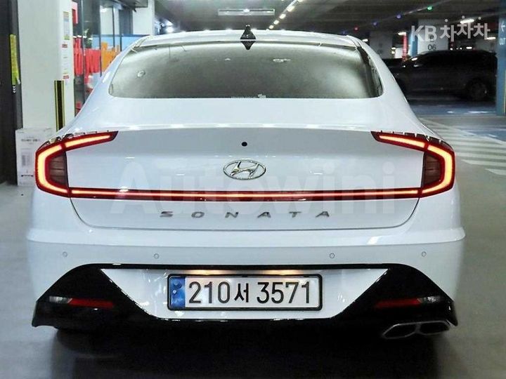 Hyundai Sonata 2023 — 5