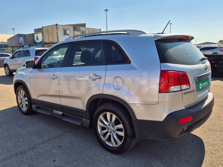 Kia Sorento 2011 — 5