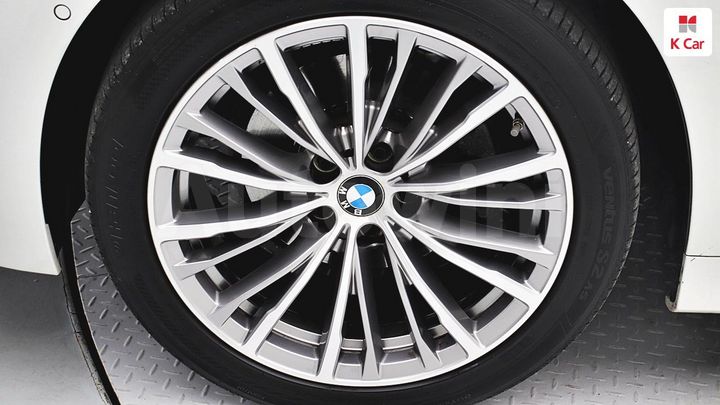 BMW 3 Series 2021 — 5