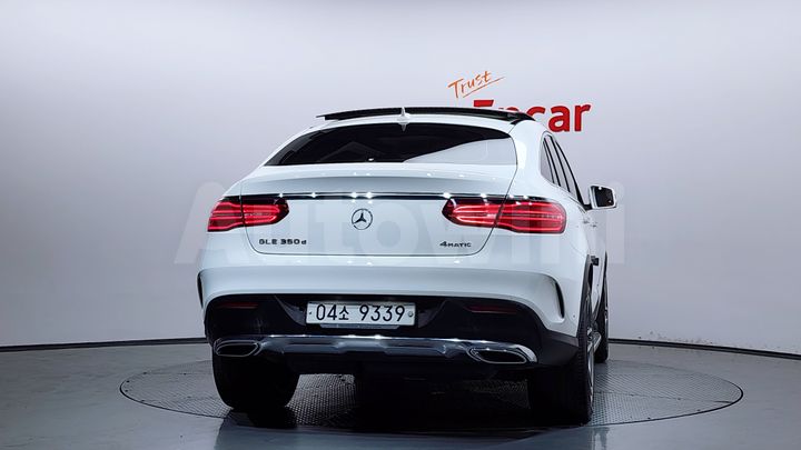 Mercedes Benz GLE Class 2017 — 4