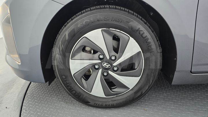Hyundai Ioniq 2019 — 5