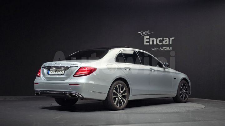 Mercedes Benz E Class 2019 — 2