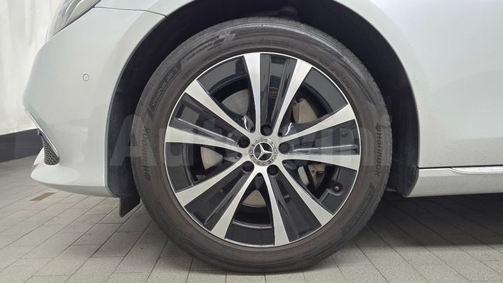 Mercedes Benz E Class 2019 — 5