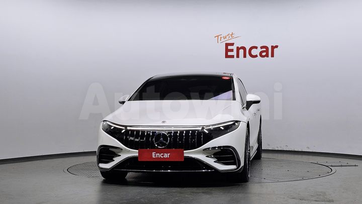 Mercedes Benz EQS 2022 — 3