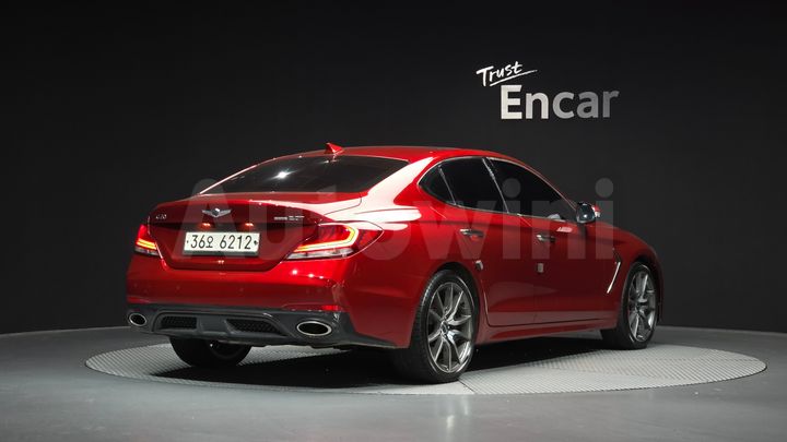 Genesis G70 2018 — 2