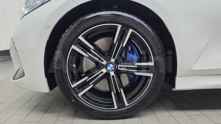 BMW 3 Series 2026 — 5