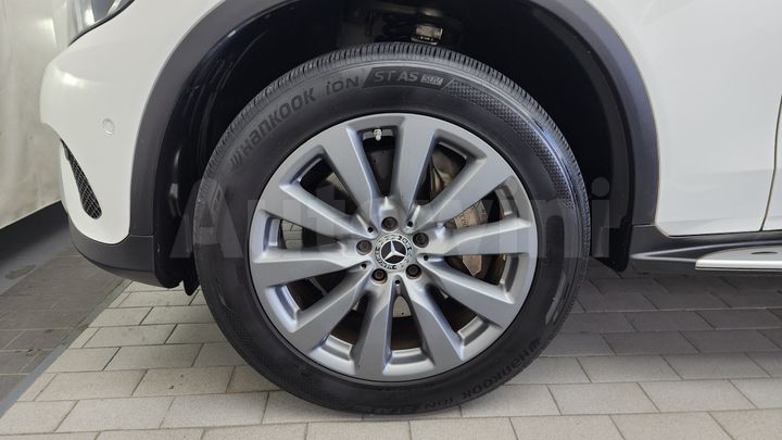 Mercedes Benz GLC Class 2019 — 5